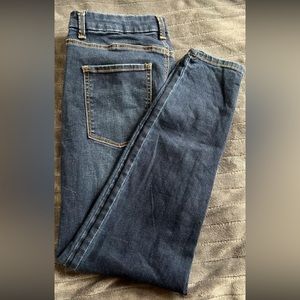 No boundaries size 13